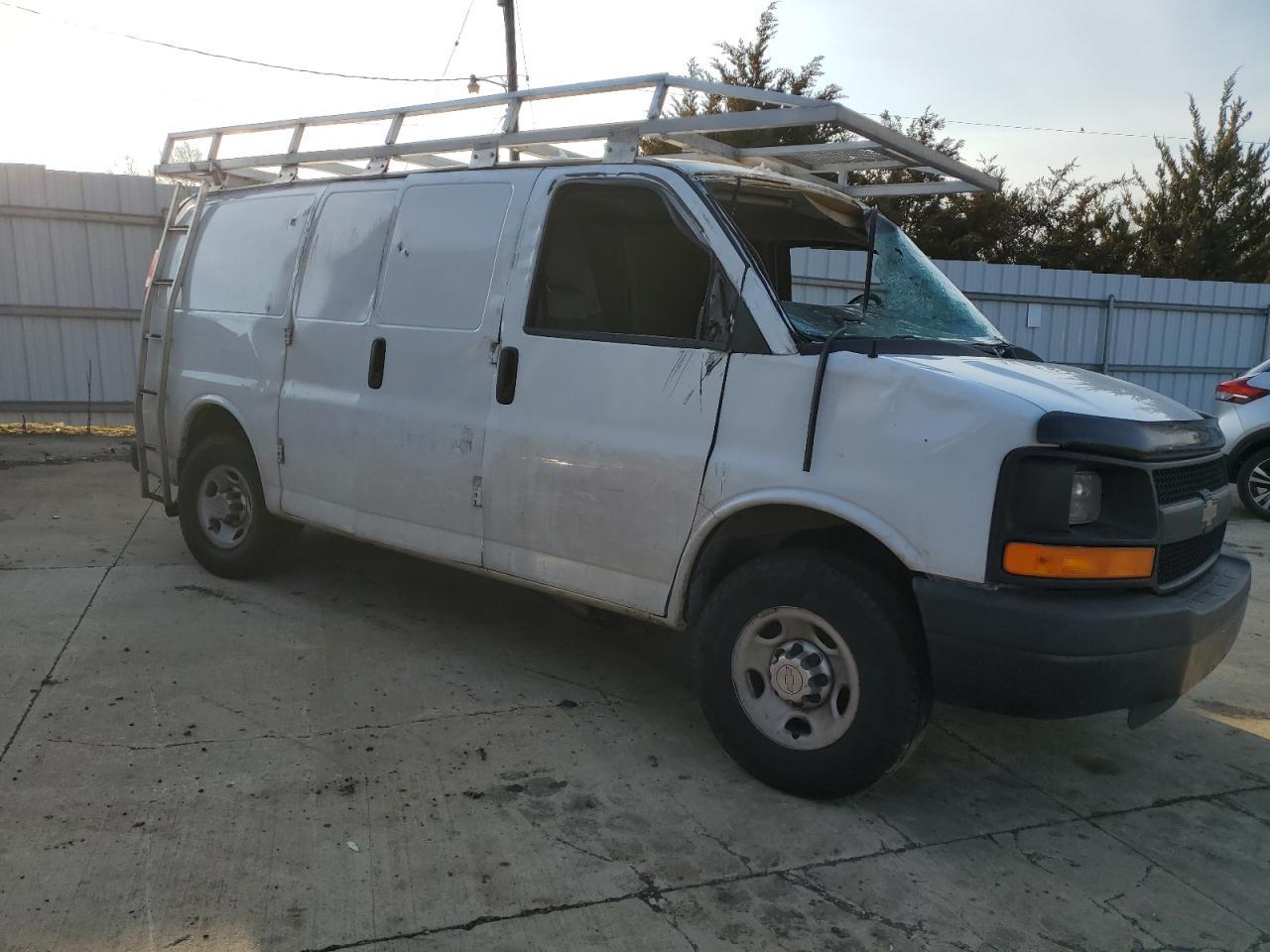 2013 CHEVROLET EXPRESS G3 - Фото 4