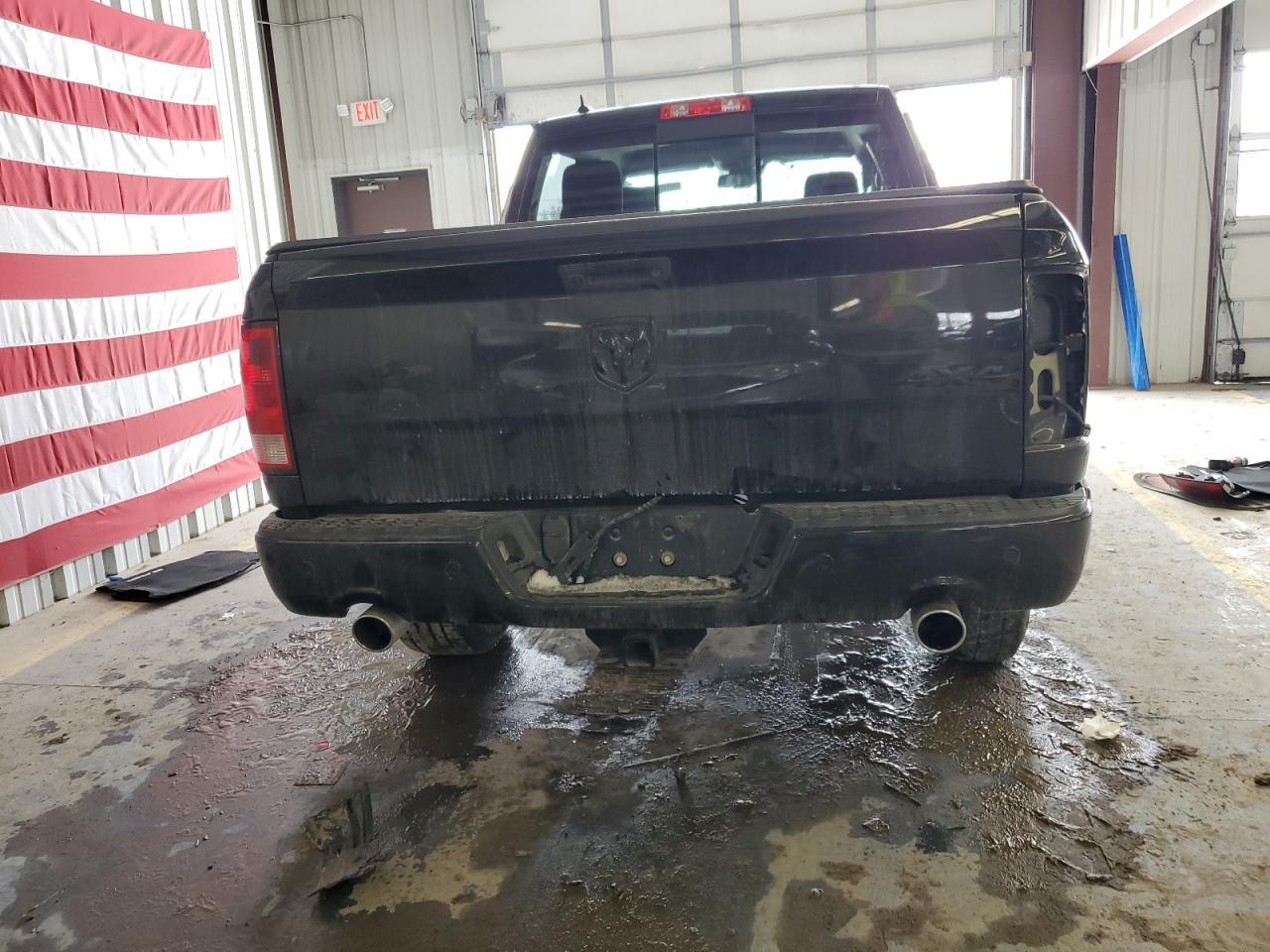 2017 RAM 1500 SLT - Фото 6