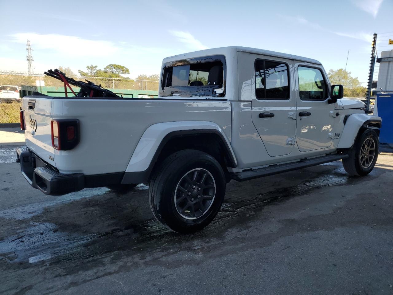 2023 JEEP GLADIATOR - Image 3