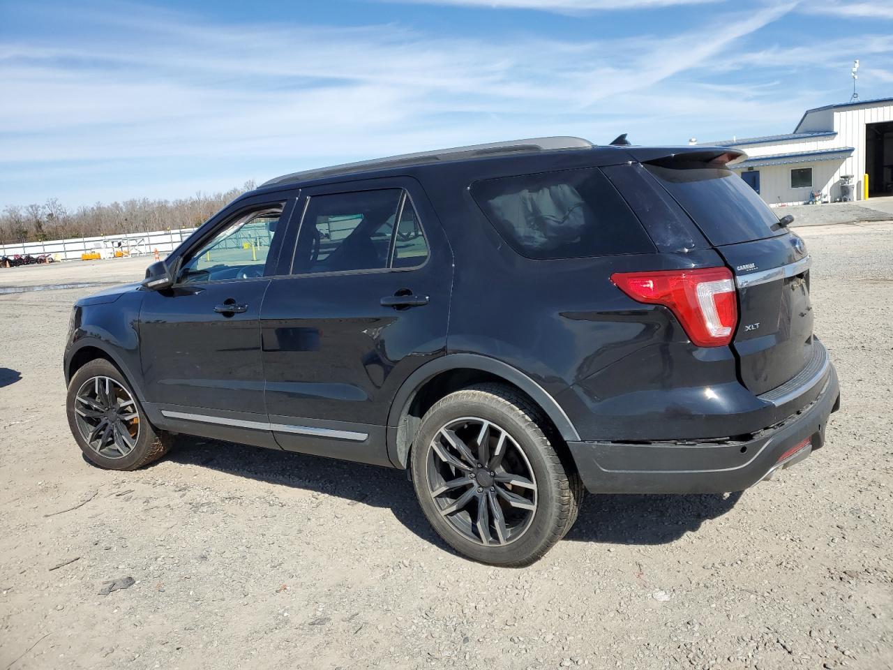 2018 FORD EXPLORER X - Image 2