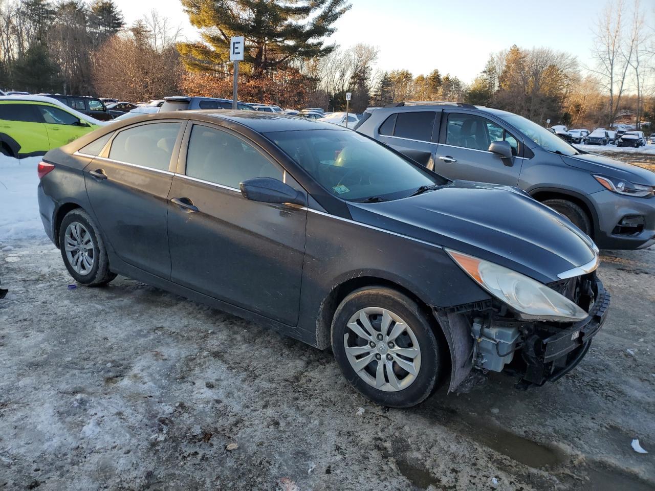 2011 HYUNDAI SONATA GLS - Image 4