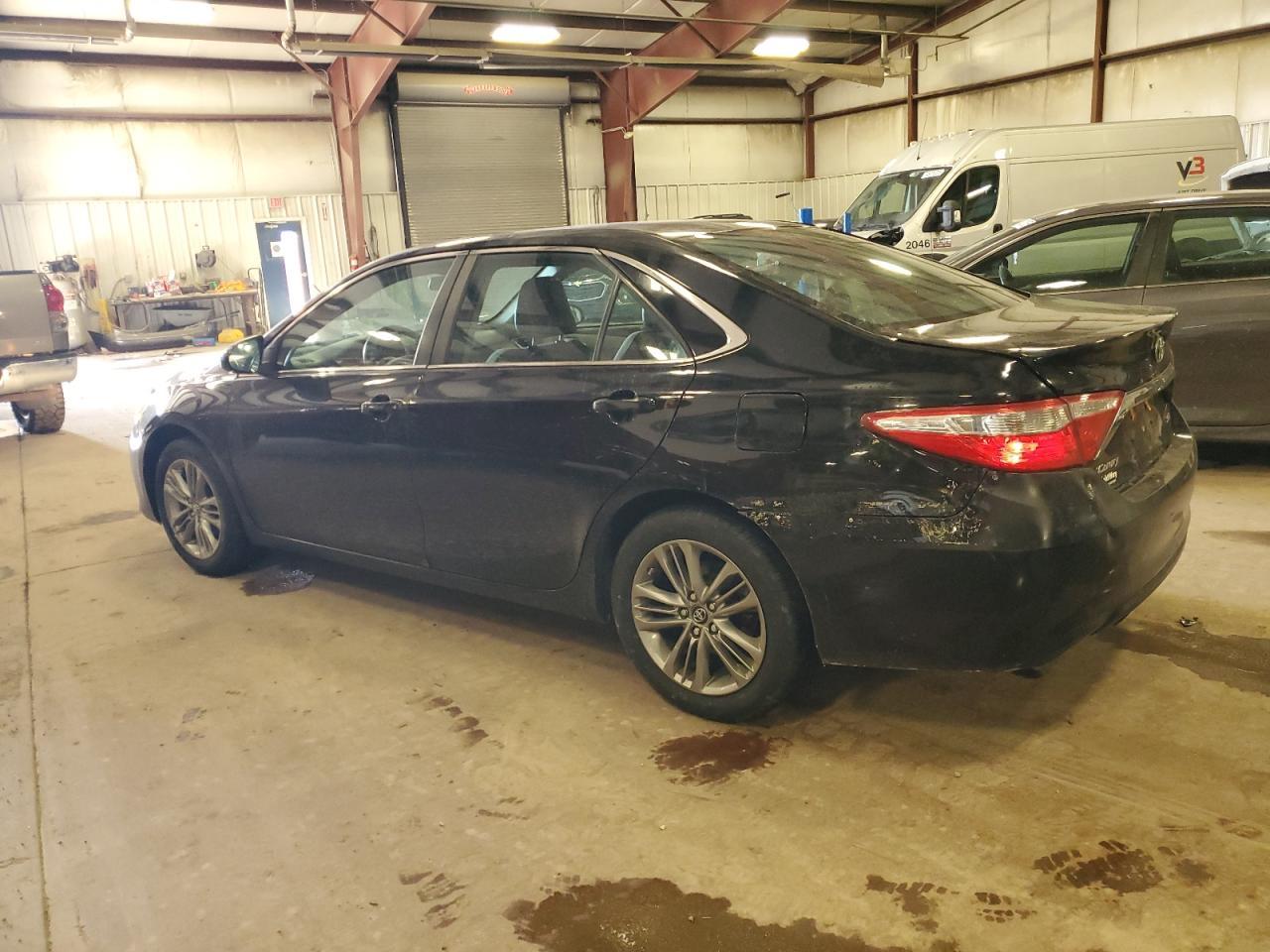 2016 TOYOTA CAMRY LE - Фото 2