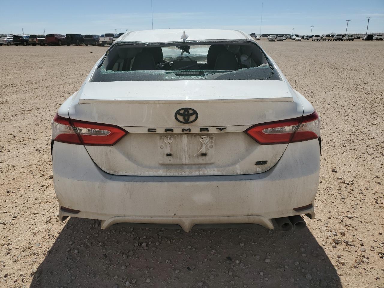 2020 TOYOTA CAMRY SE - Image 6