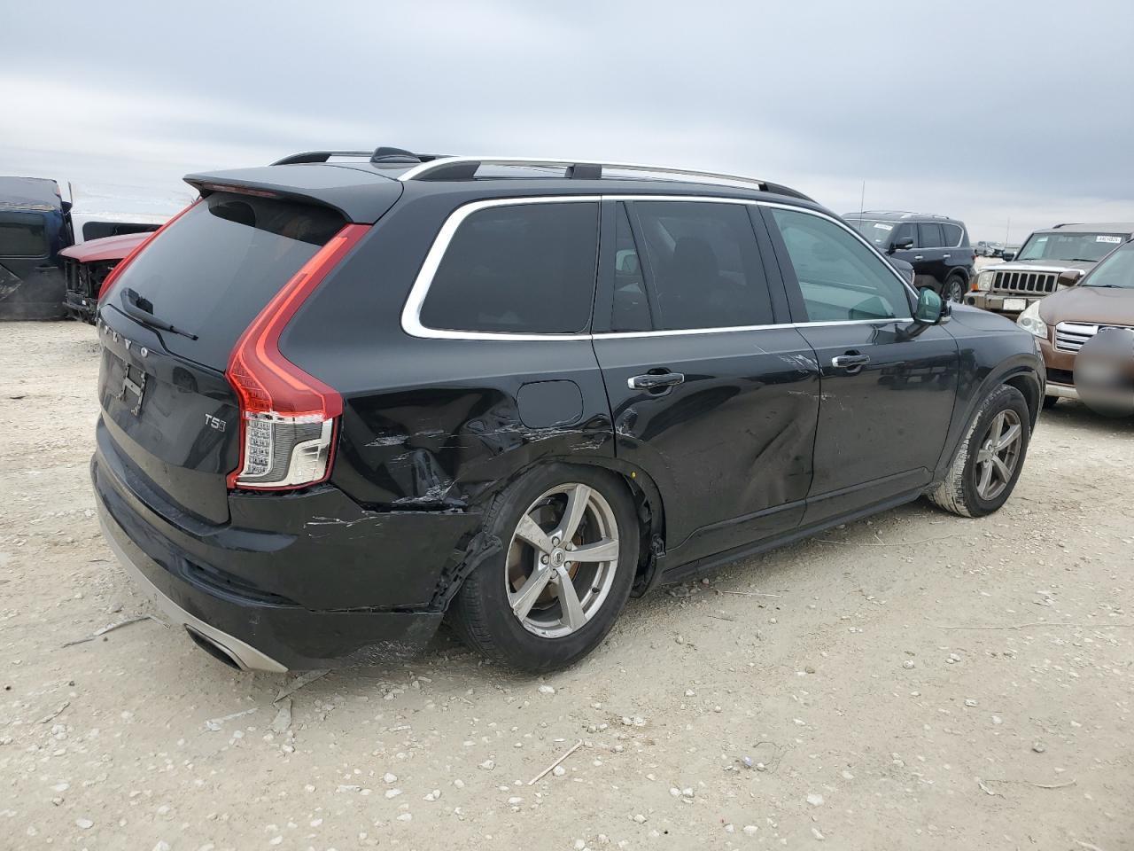 2016 VOLVO XC90 T5 - Фото 3