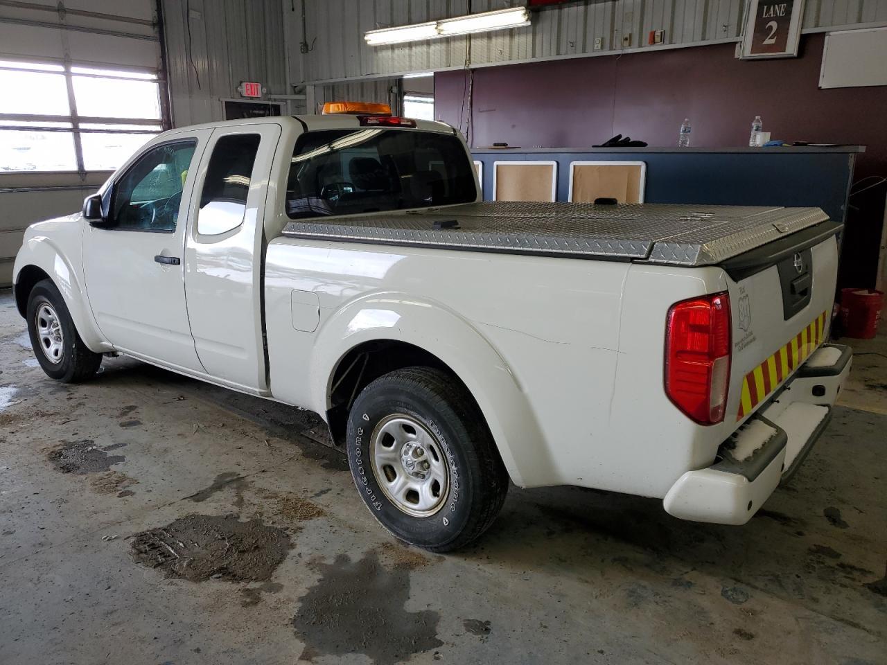 2017 NISSAN FRONTIER S - Image 2