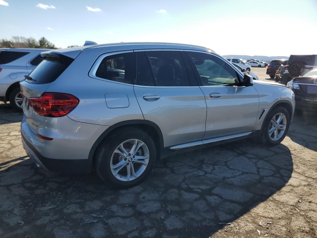 2019 BMW X3 XDRIVE3 - Image 3