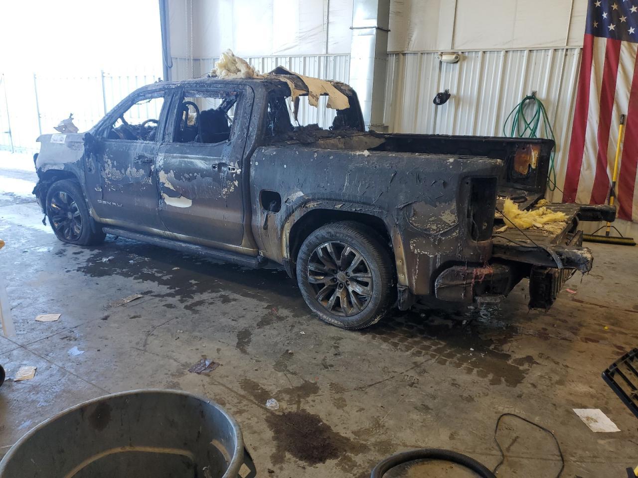 2023 GMC SIERRA K15 - Фото 2