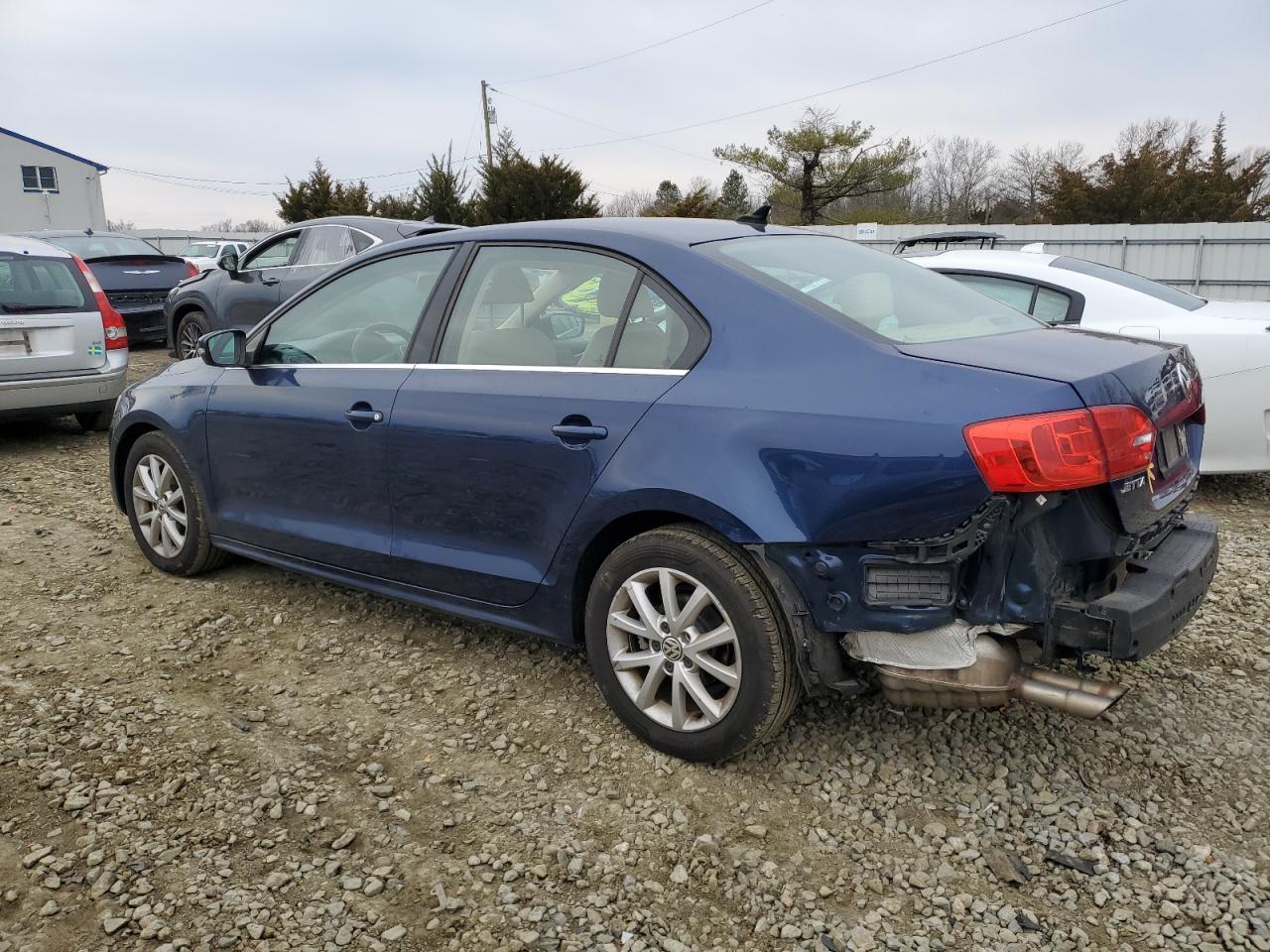 2014 VOLKSWAGEN JETTA SE - Image 2