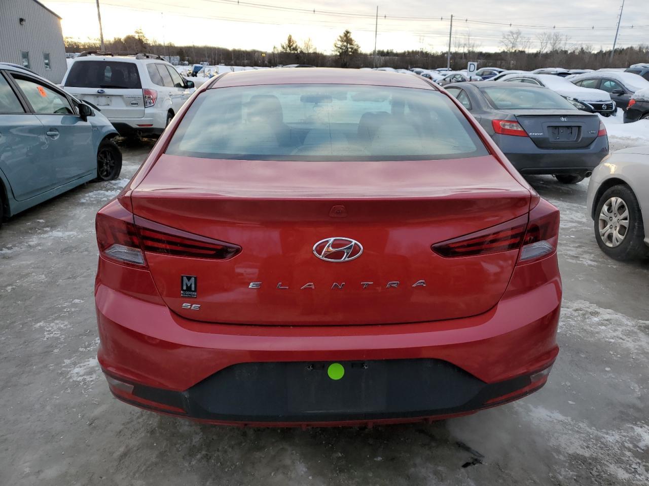 2019 HYUNDAI ELANTRA SE - Фото 6