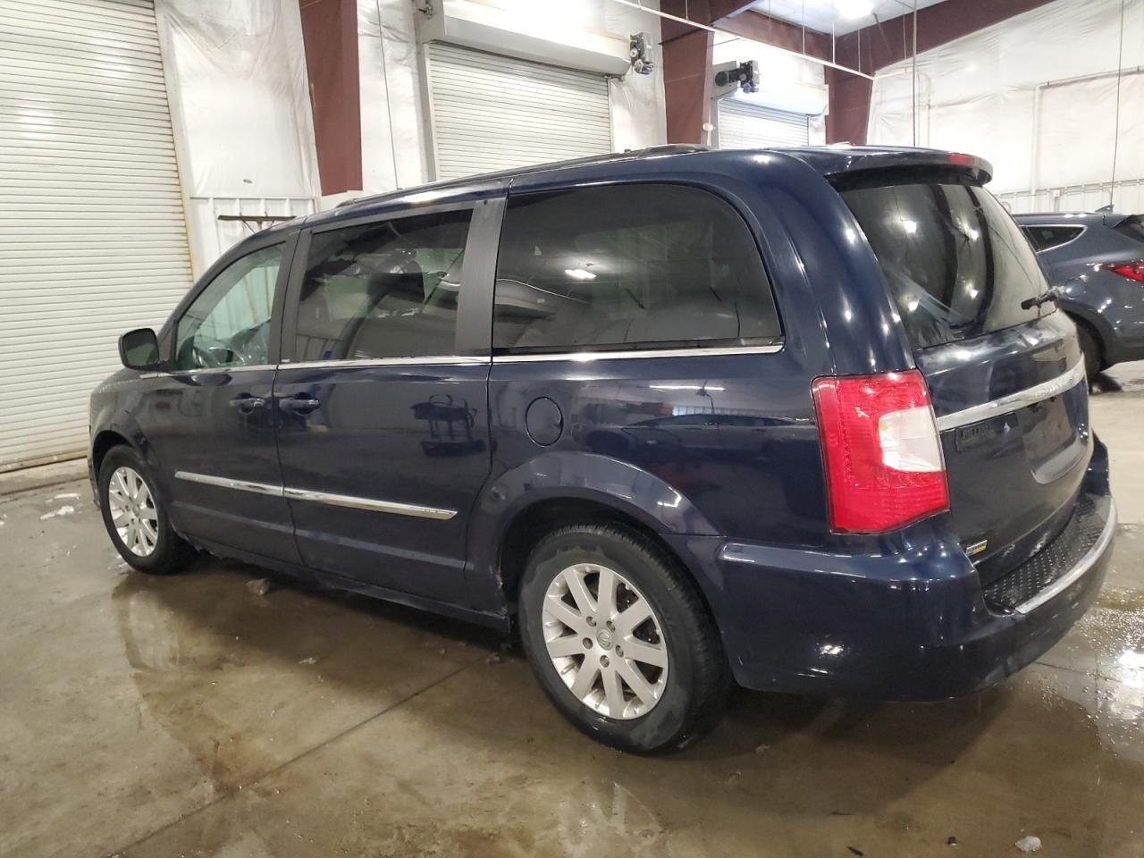 2014 CHRYSLER TOWN & COU - Image 2