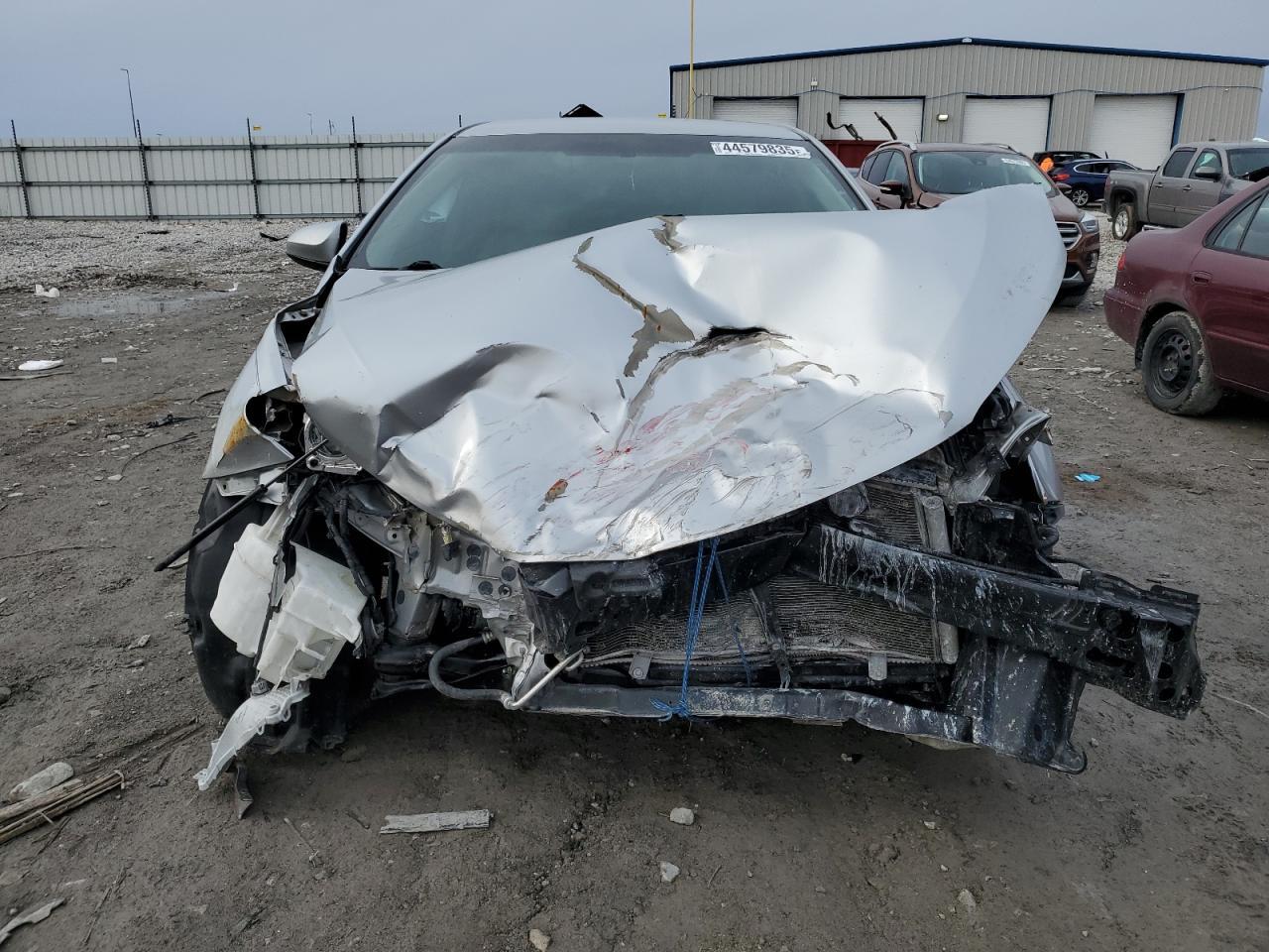 2015 TOYOTA CAMRY LE - Фото 5