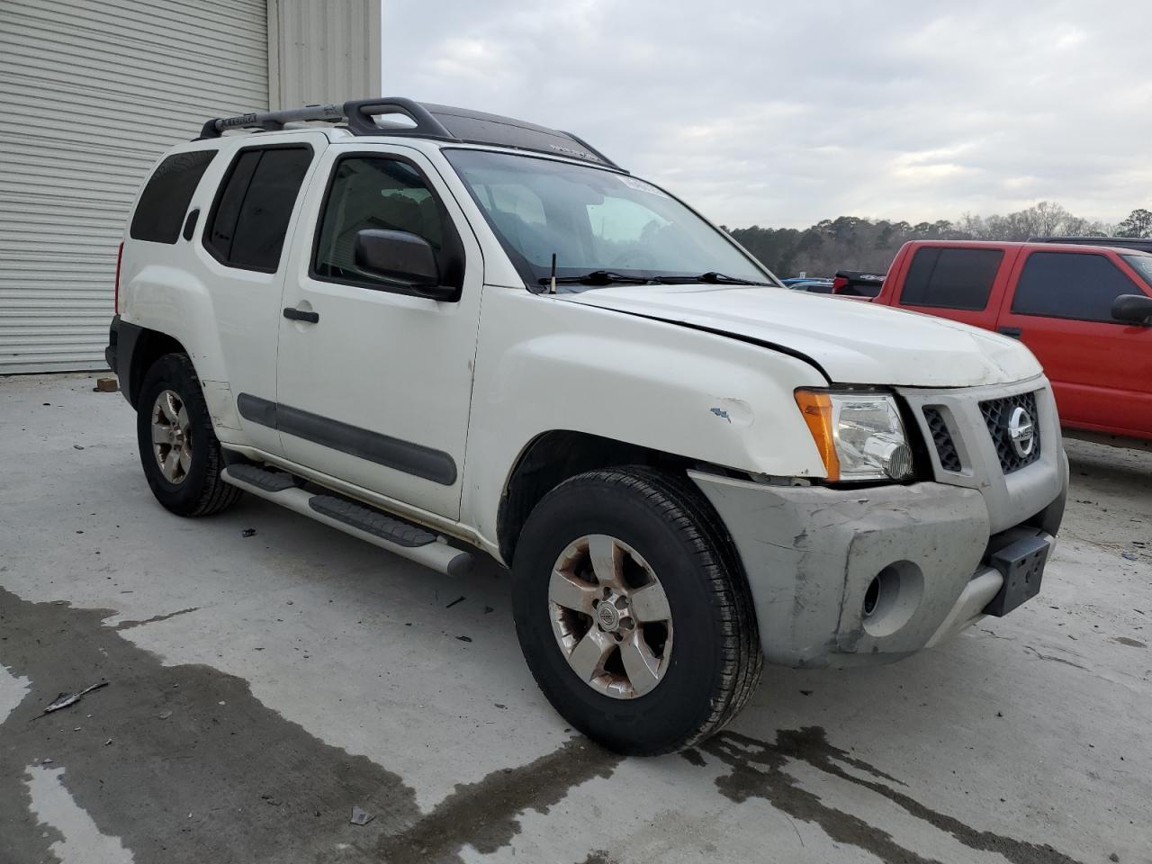 2013 NISSAN XTERRA X - Image 4