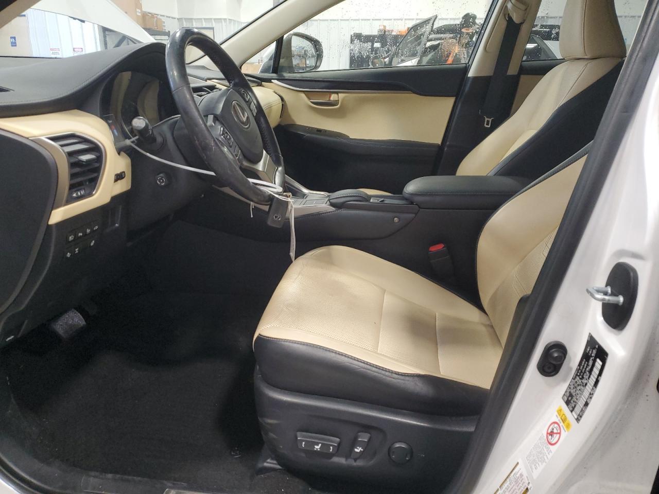 2016 LEXUS NX 200T BA - Фото 7