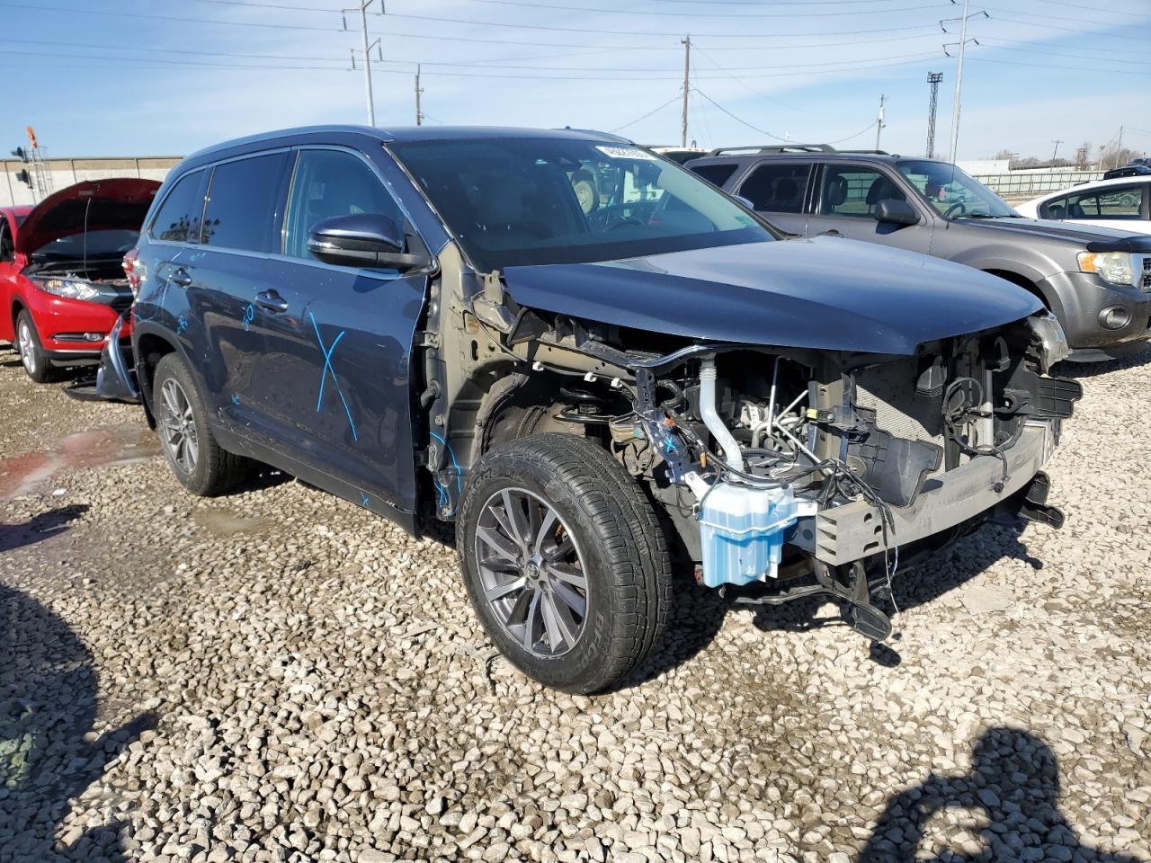 2019 TOYOTA HIGHLANDER - Фото 4