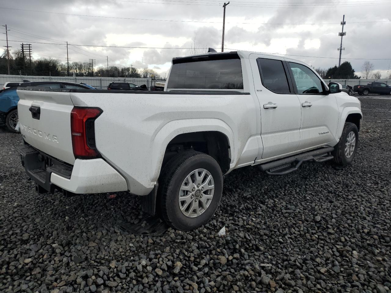 2024 TOYOTA TACOMA DOU - Фото 3