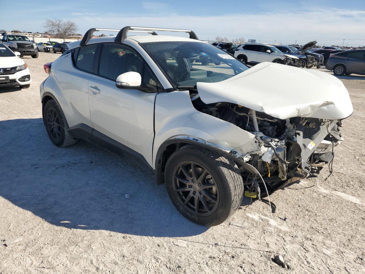 2019 TOYOTA C-HR XLE - Фото 4