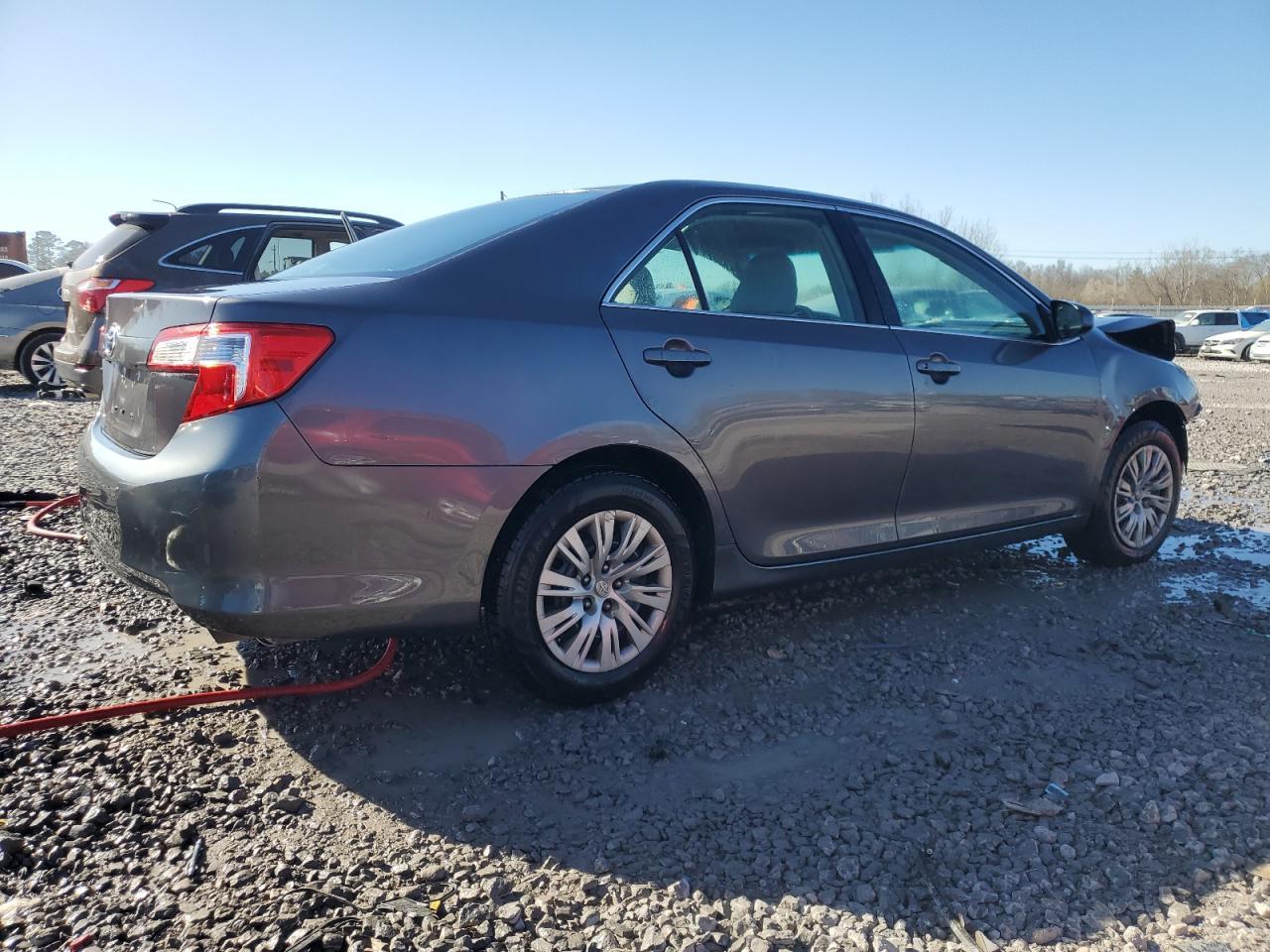 2014 TOYOTA CAMRY L - Image 3