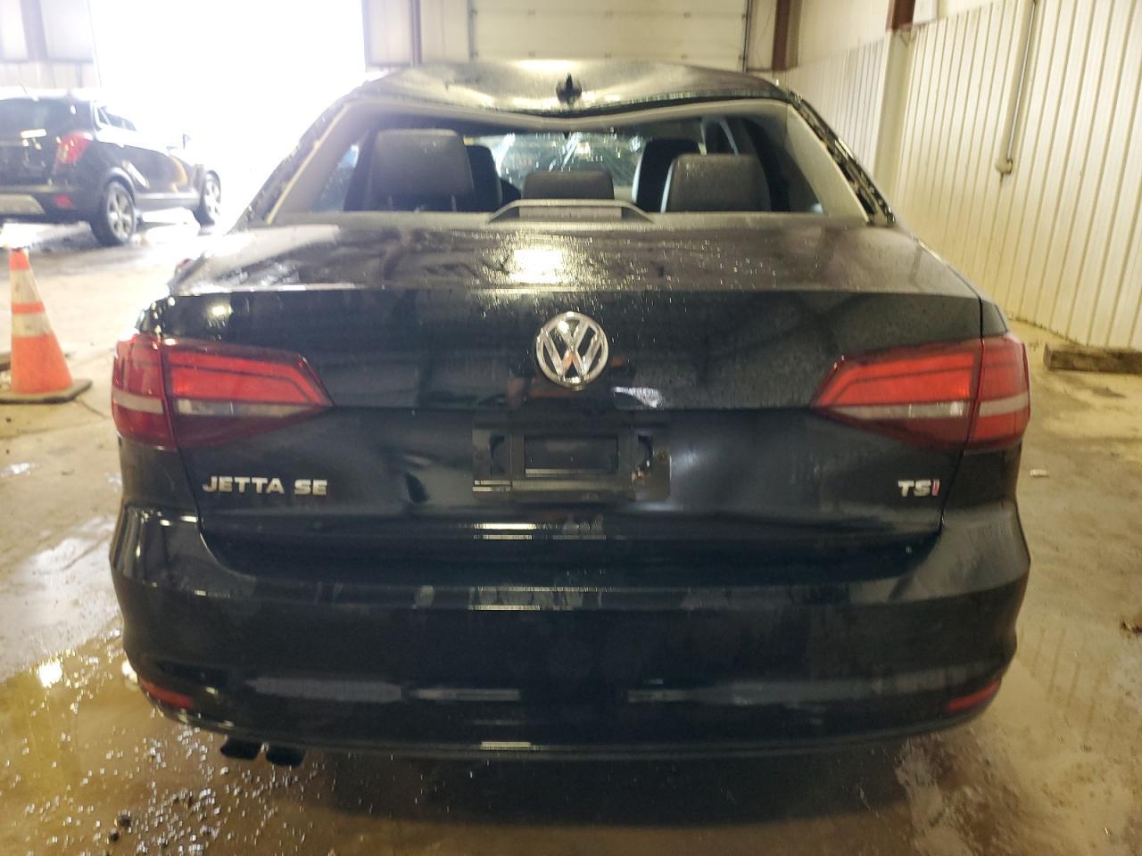 2017 VOLKSWAGEN JETTA SE - Image 6
