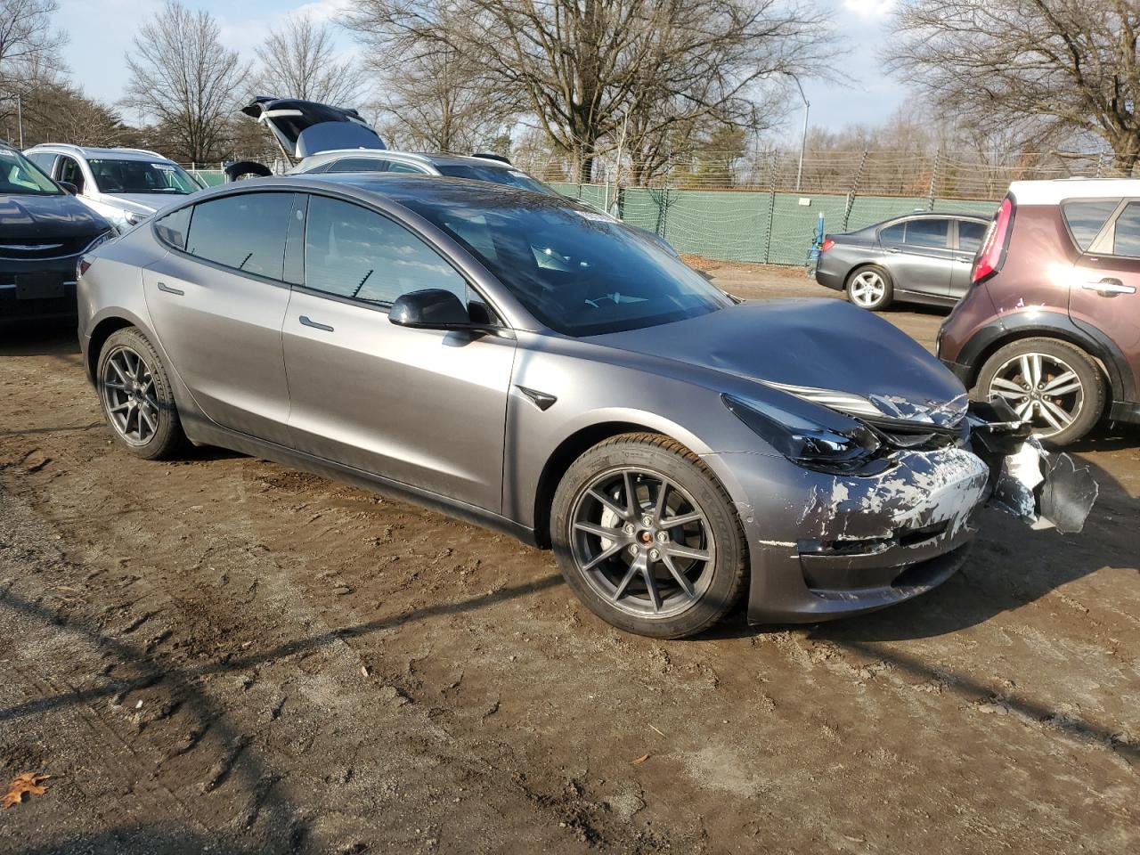2022 TESLA MODEL 3 - Image 4