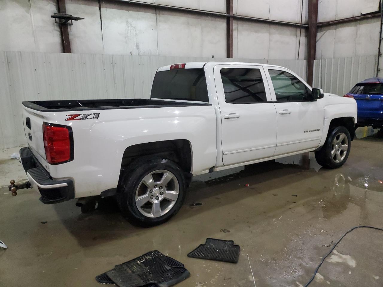 2018 CHEVROLET SILVERADO - Фото 3