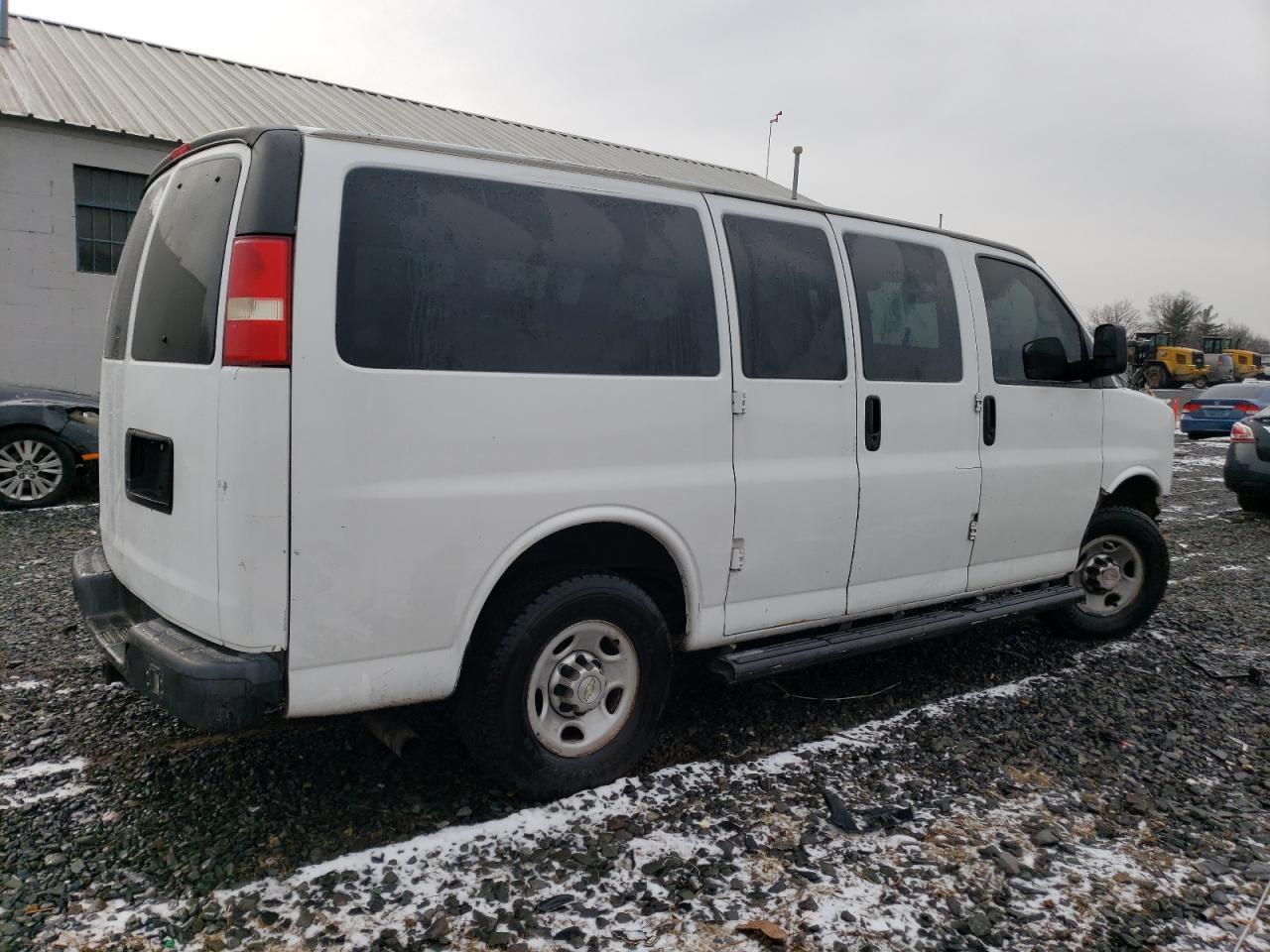 2012 CHEVROLET EXPRESS G2 - Image 3