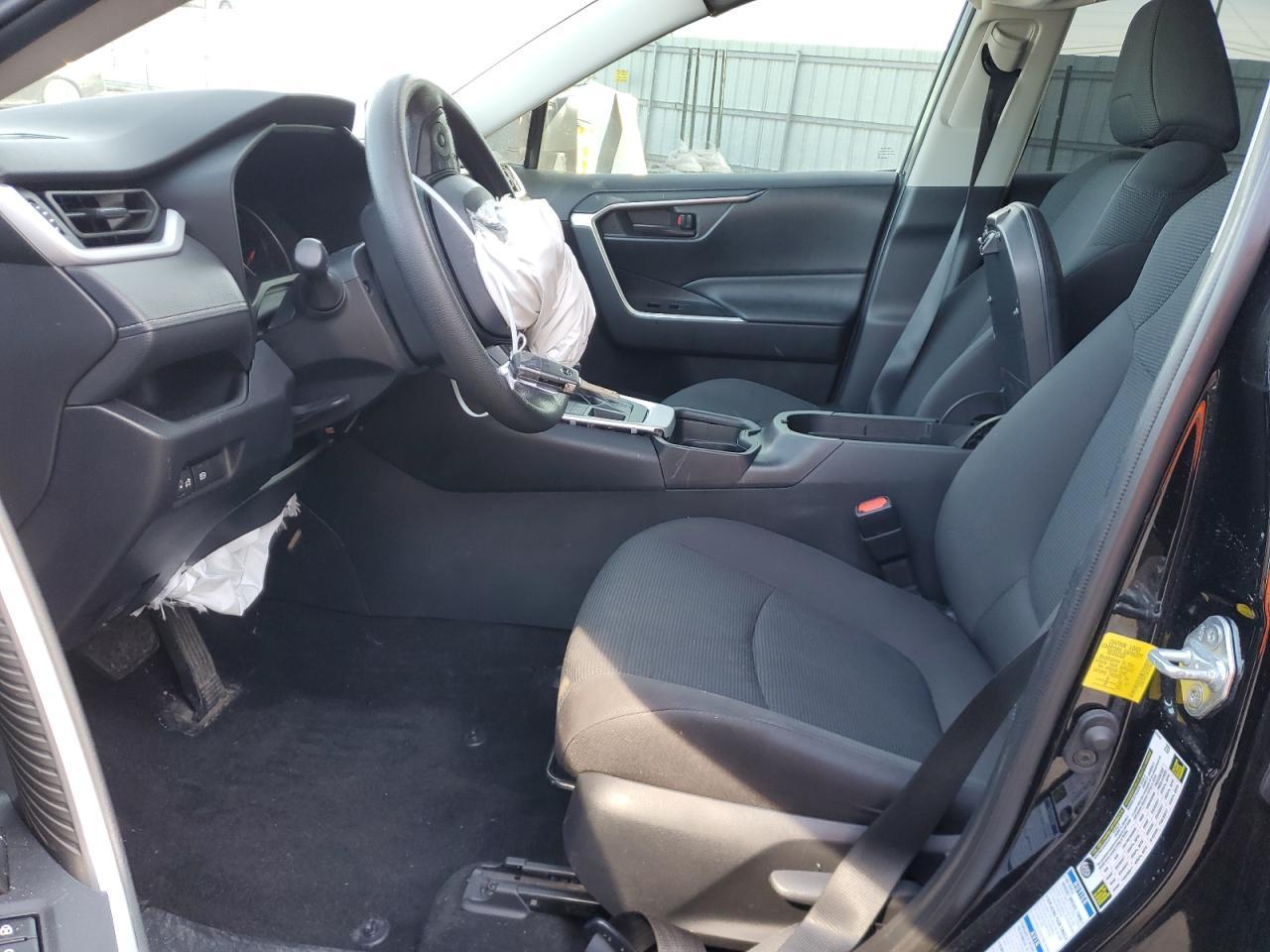 2021 TOYOTA RAV4 LE - Image 7