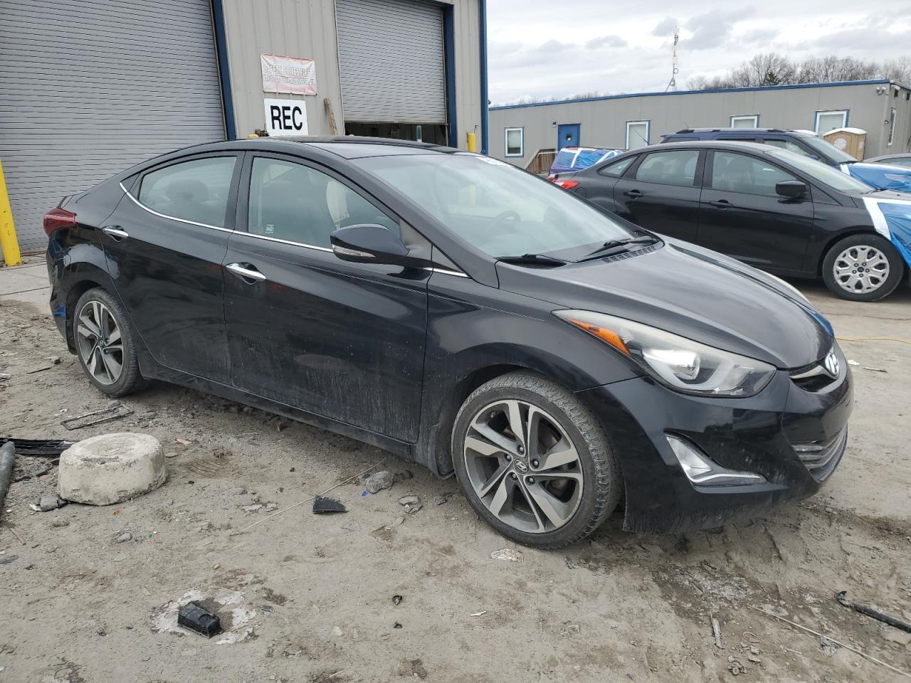 2015 HYUNDAI ELANTRA SE - Фото 4