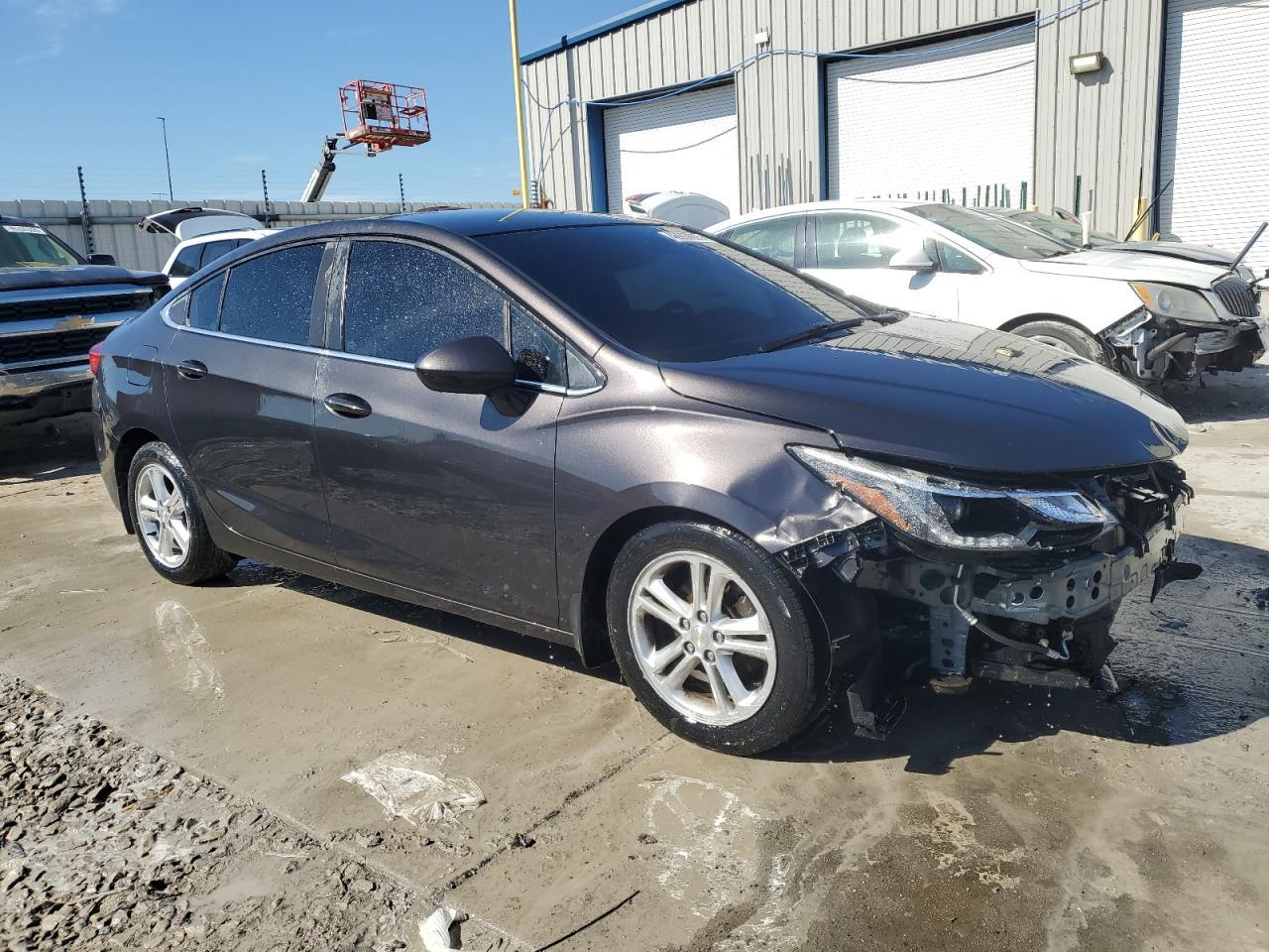 2017 CHEVROLET CRUZE LT - Фото 4