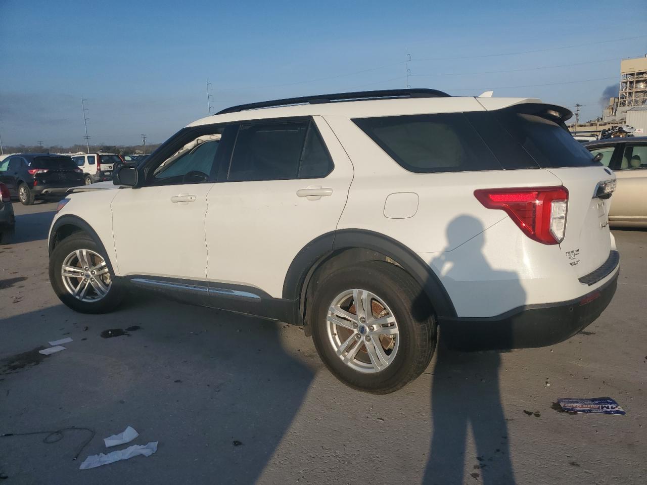2022 FORD EXPLORER X - Фото 2