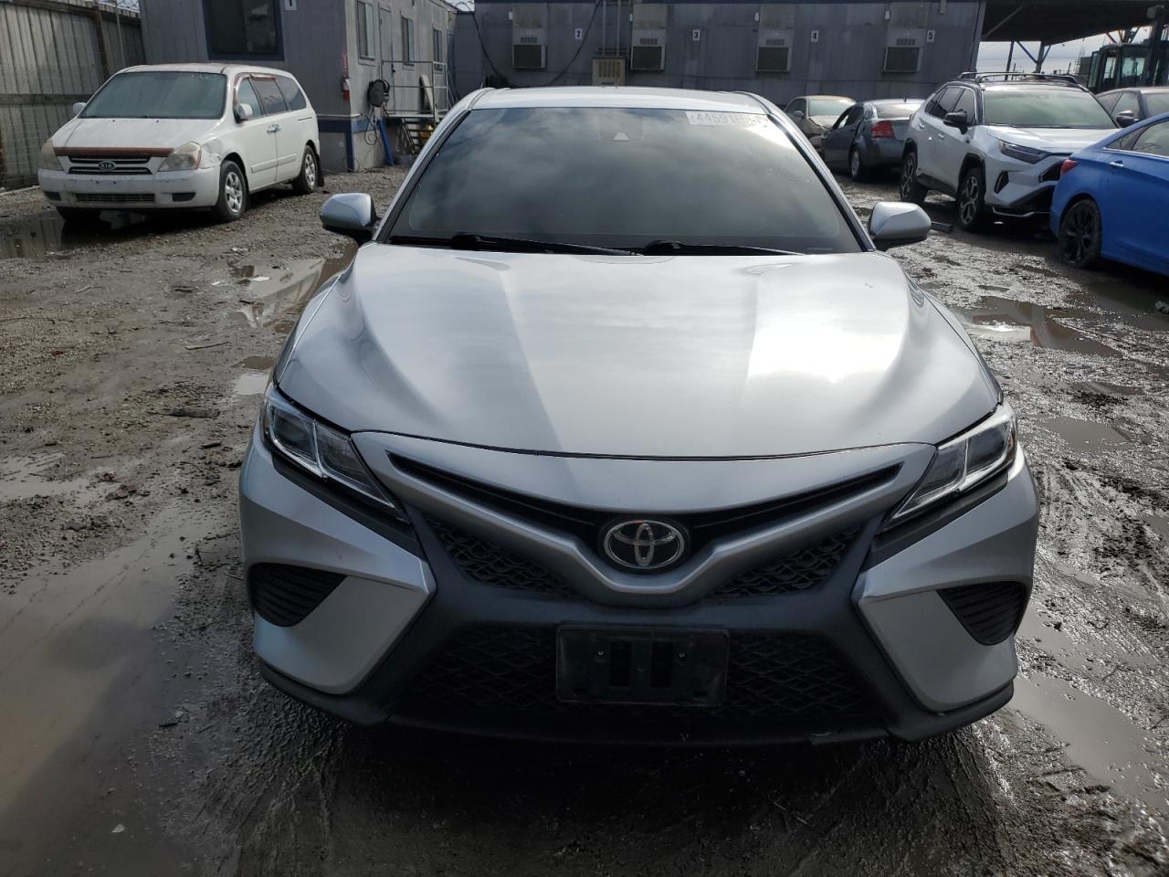 2020 TOYOTA CAMRY SE - Image 5