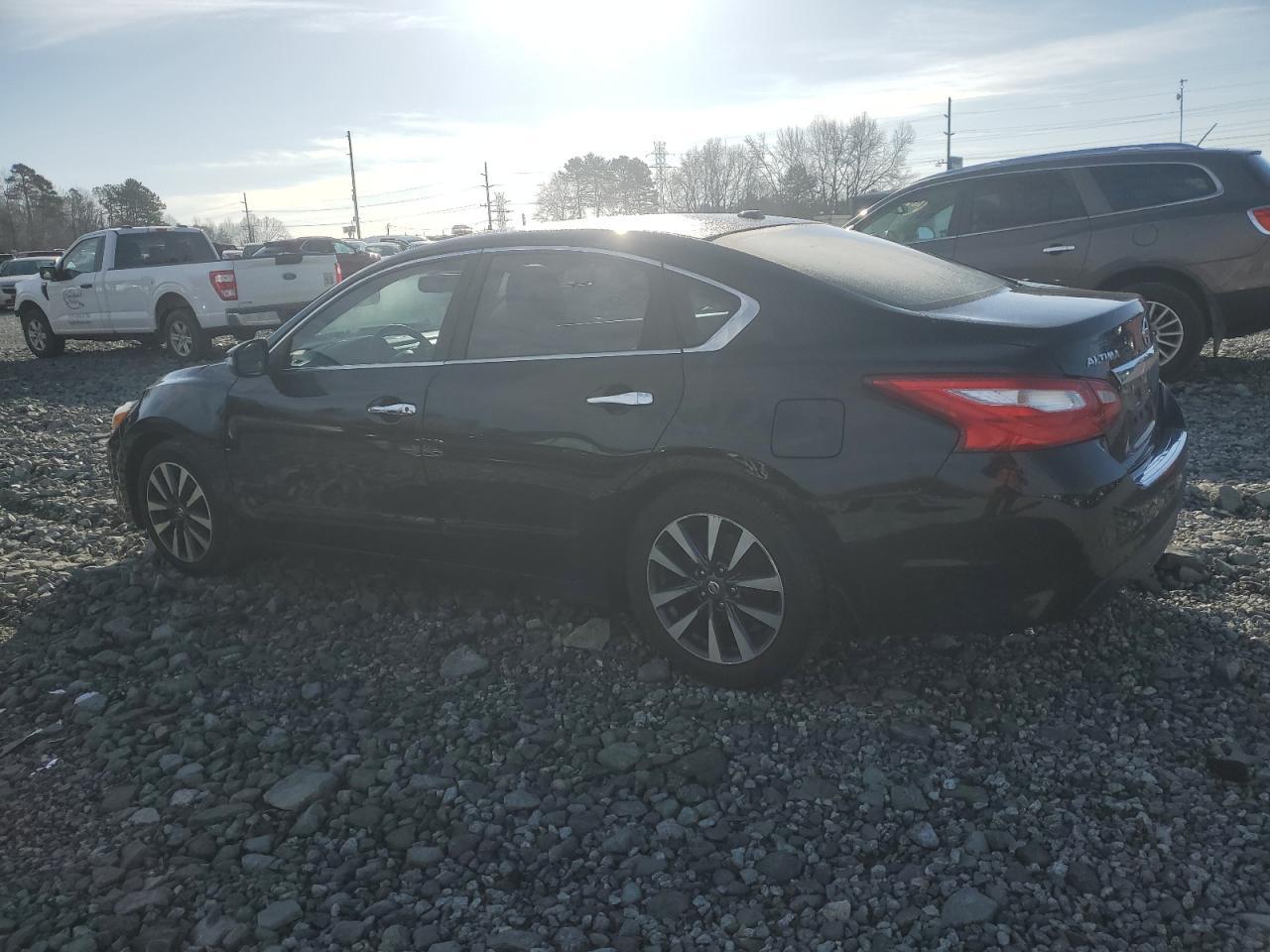 2017 NISSAN ALTIMA 2.5 - Image 2