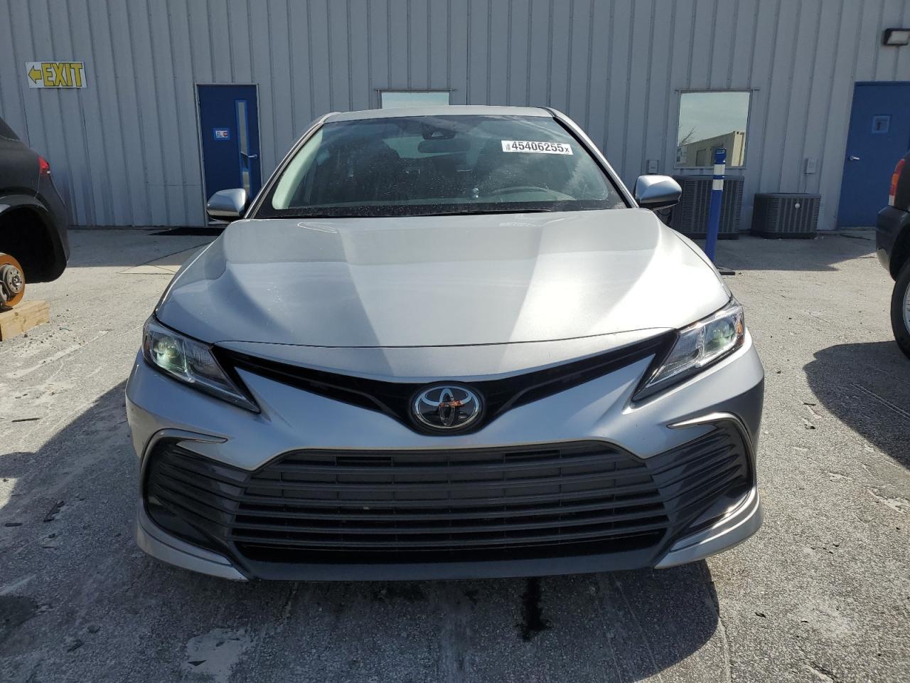 2023 TOYOTA CAMRY LE - Image 5