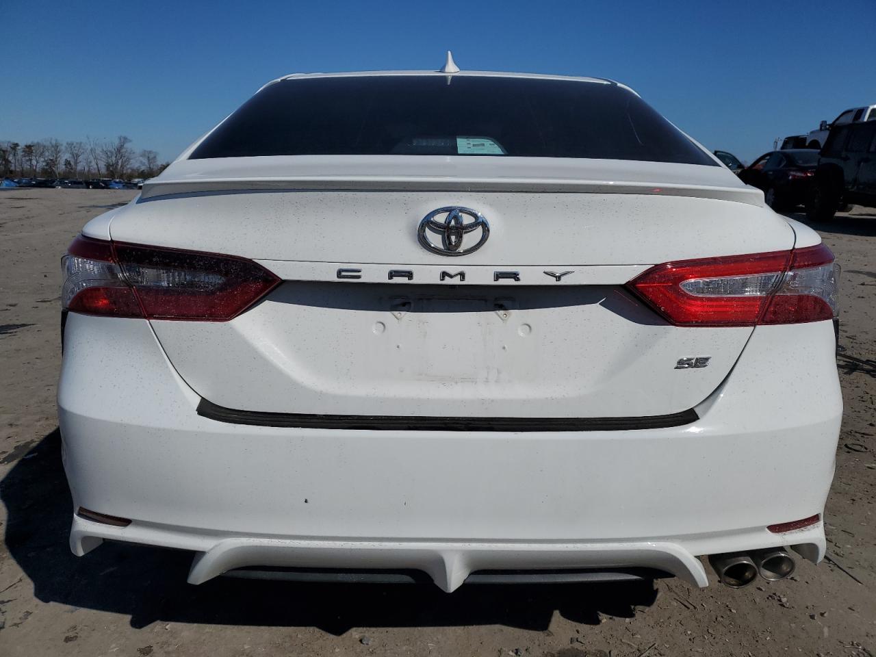 2020 TOYOTA CAMRY SE - Image 6