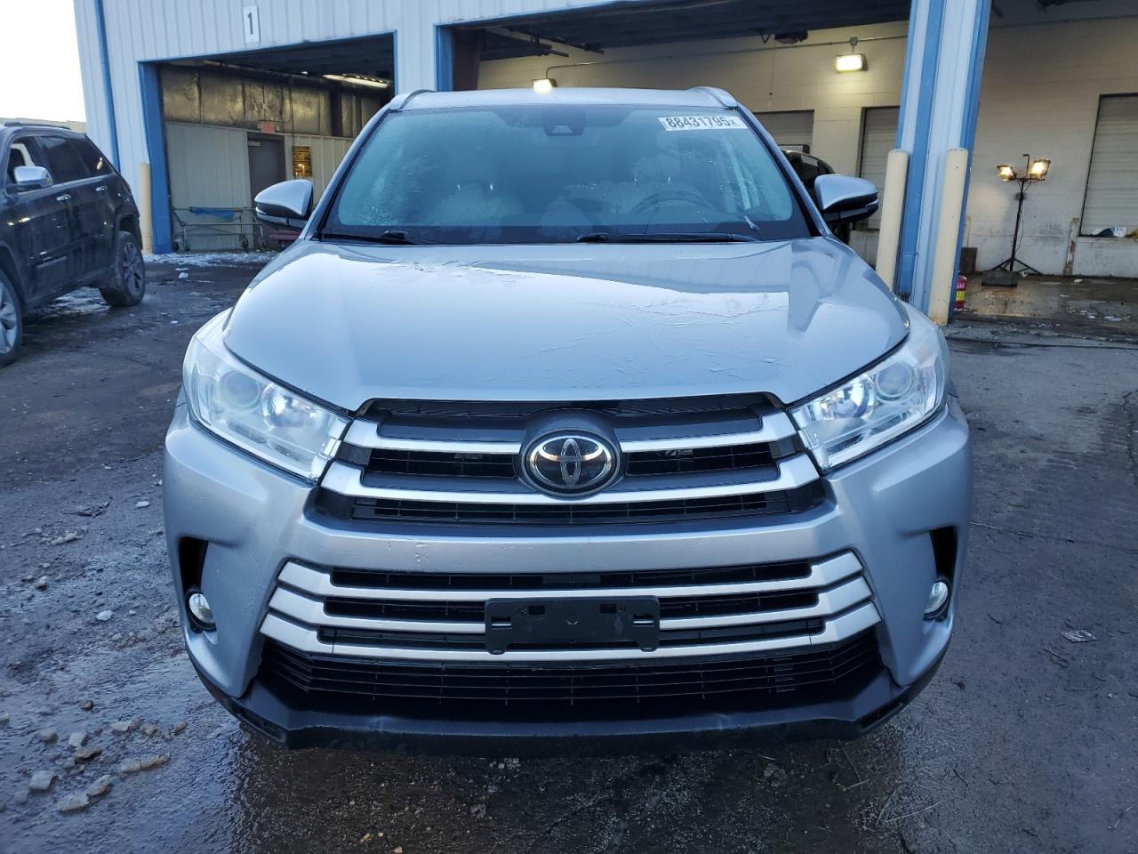 2018 TOYOTA HIGHLANDER - Image 5
