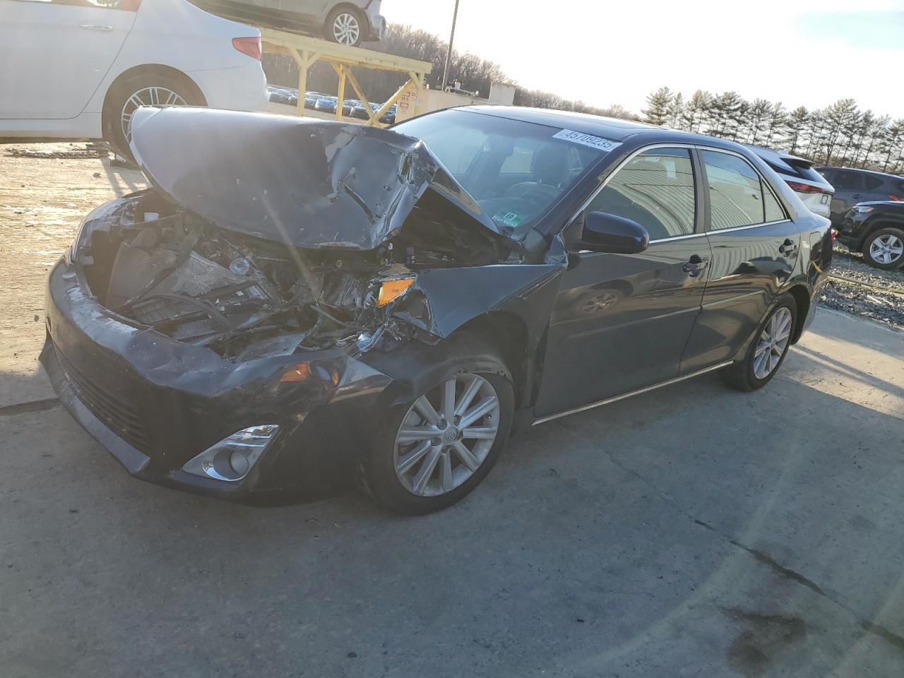 2014 TOYOTA CAMRY L