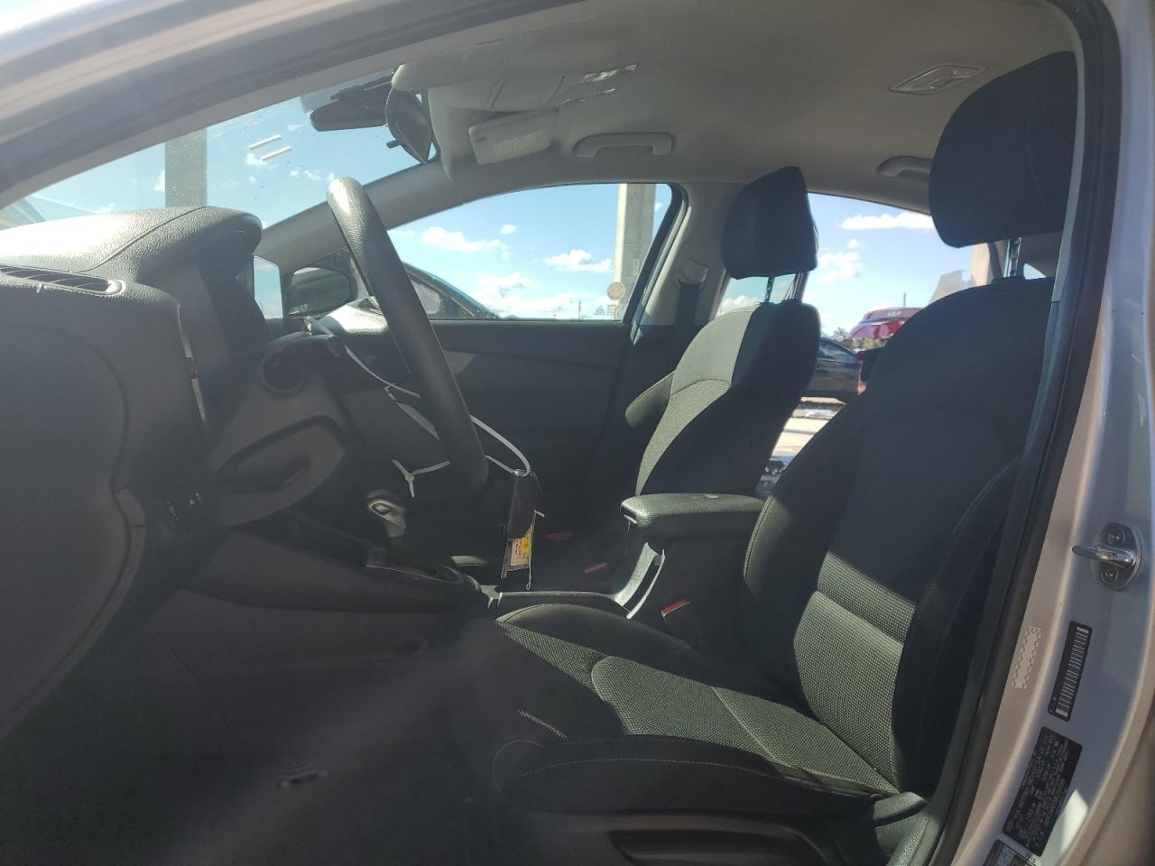 2021 KIA FORTE FE - Image 7