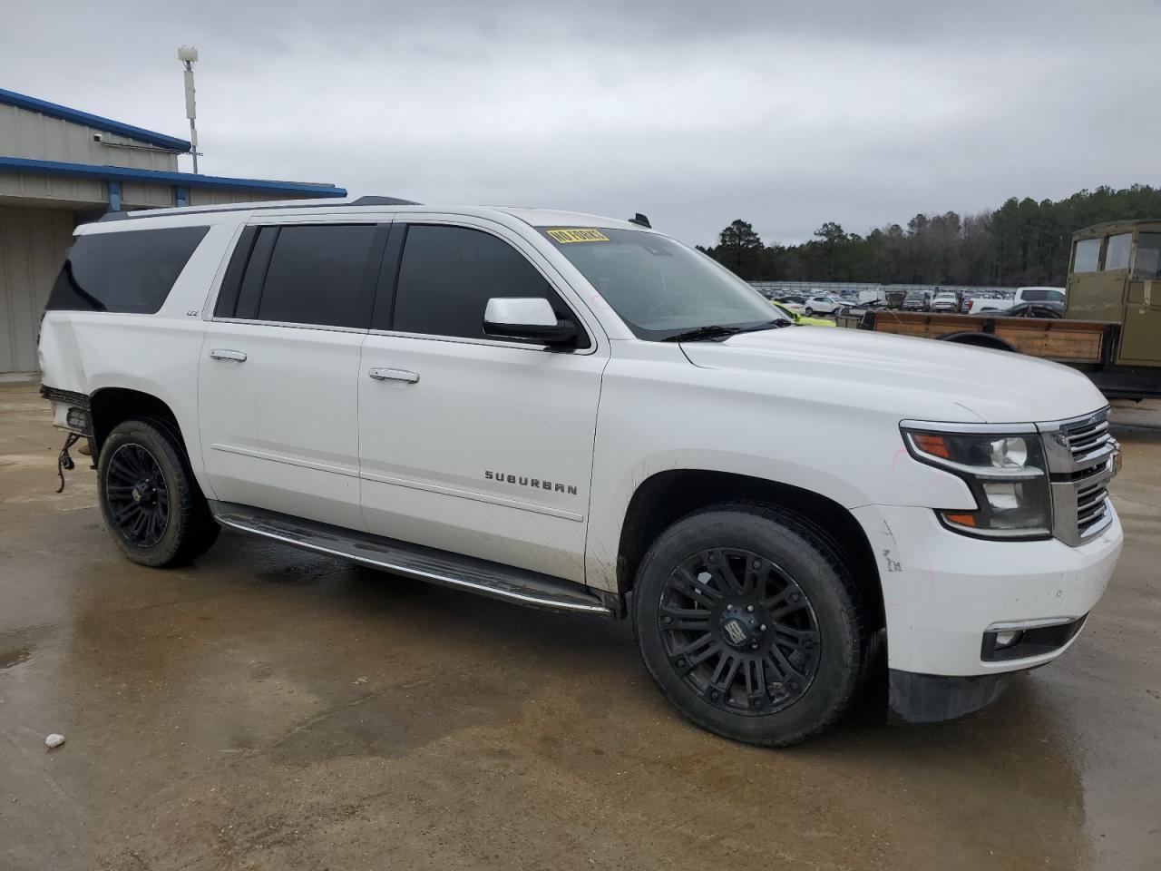 2015 CHEVROLET SUBURBAN C - Фото 4