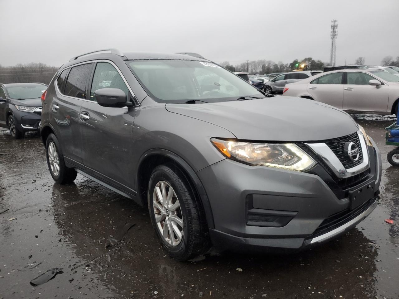 2017 NISSAN ROGUE S - Image 4
