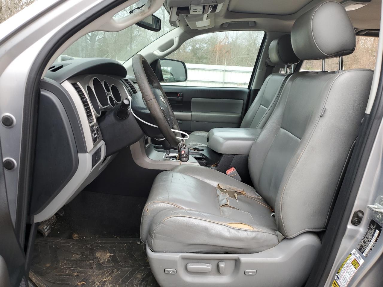 2012 TOYOTA SEQUOIA SR - Фото 7