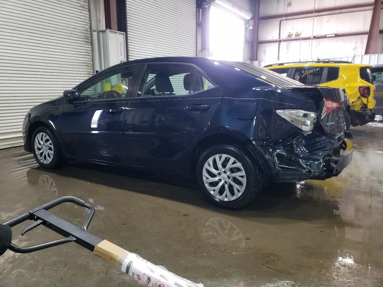 2018 TOYOTA COROLLA L - Фото 2