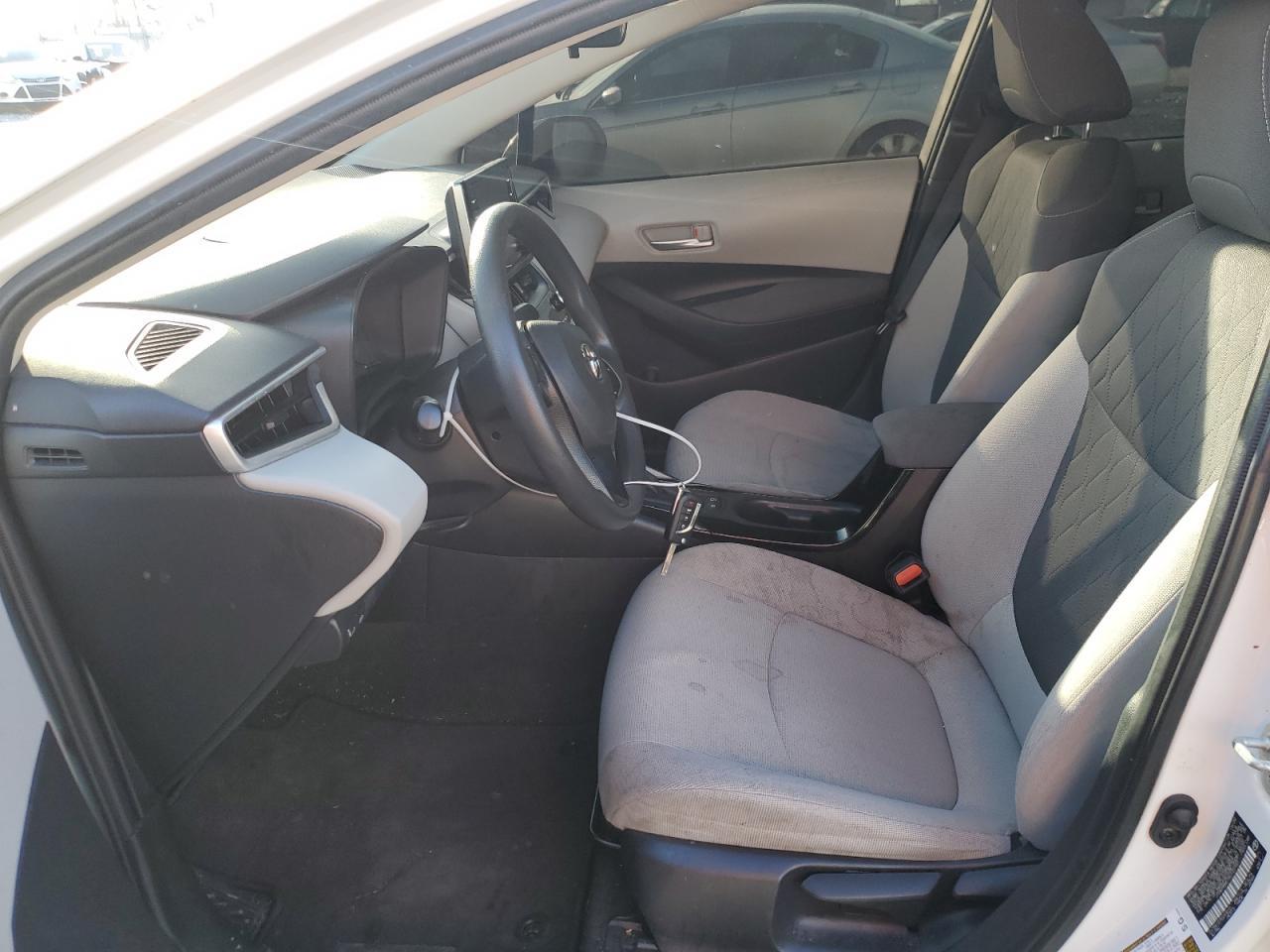 2021 TOYOTA COROLLA LE - Фото 7
