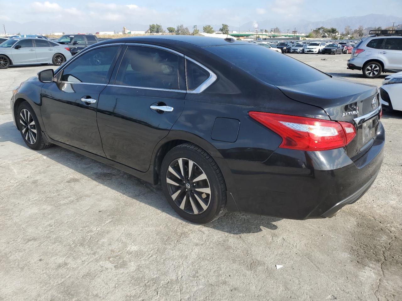 2017 NISSAN ALTIMA 2.5 - Фото 2
