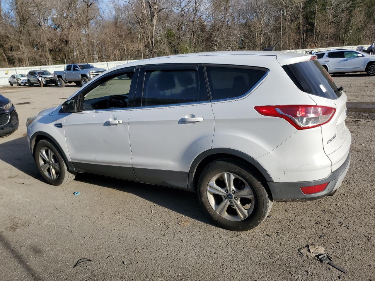 2015 FORD ESCAPE SE - Image 2