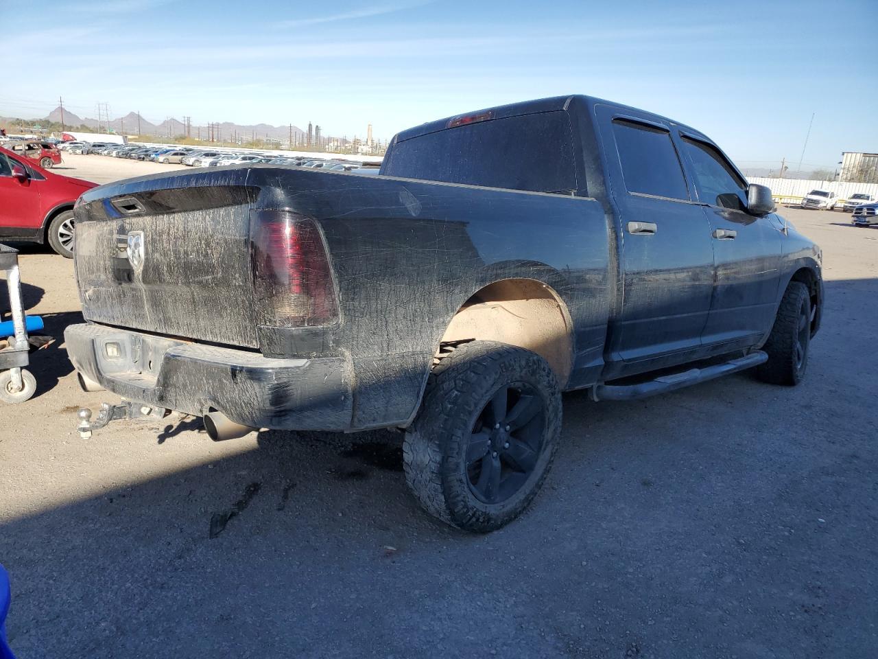 2014 RAM 1500 ST - Image 3