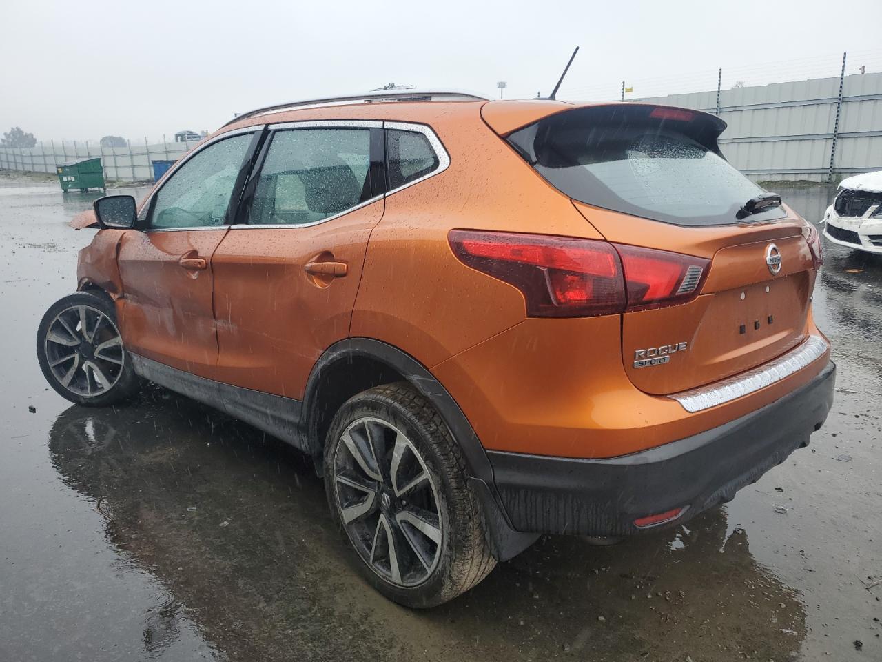 2017 NISSAN ROGUE SPOR - Фото 2