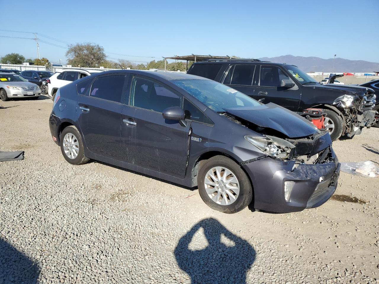 2013 TOYOTA PRIUS PLUG - Image 4