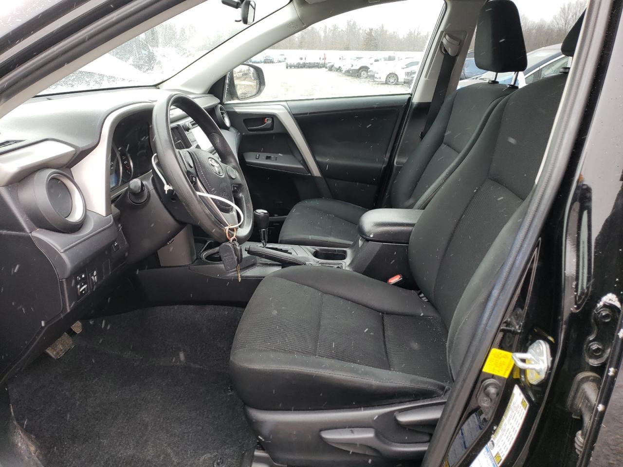 2016 TOYOTA RAV4 LE - Фото 7