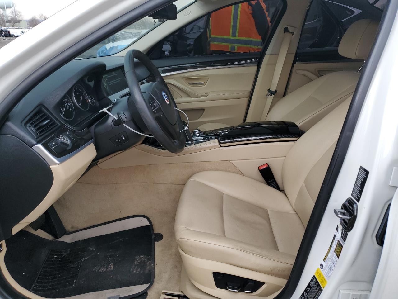 2013 BMW 528 XI - Image 7