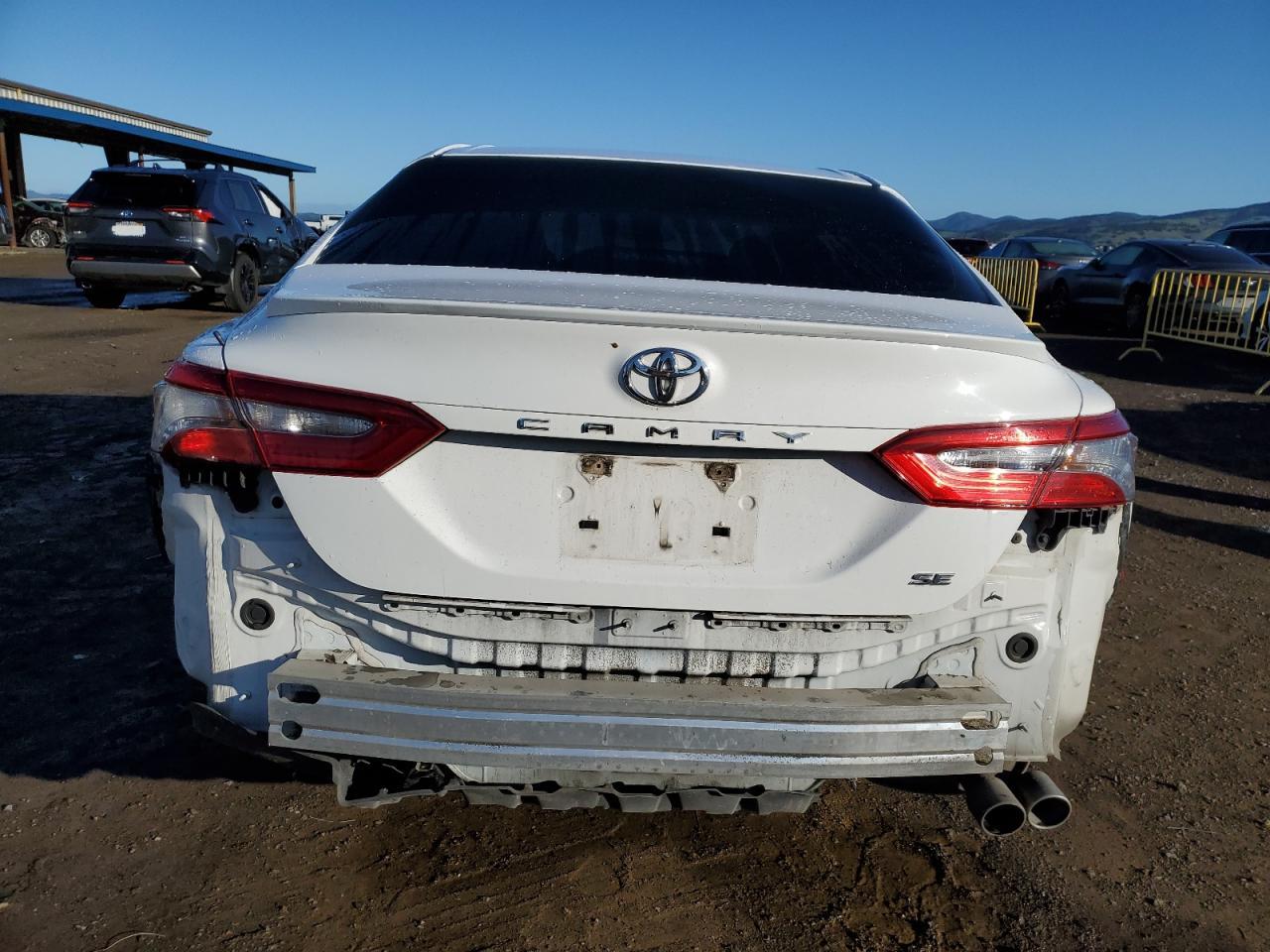 2018 TOYOTA CAMRY L - Фото 6