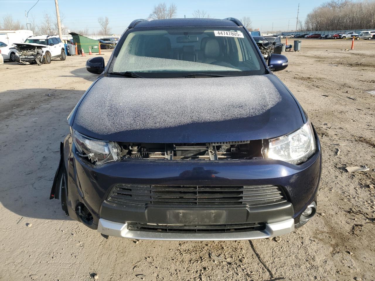 2015 MITSUBISHI OUTLANDER - Фото 5